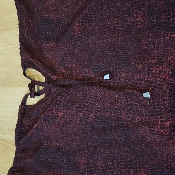 Penningtons red and black pattern tank top 1X - Picture 9 of 12